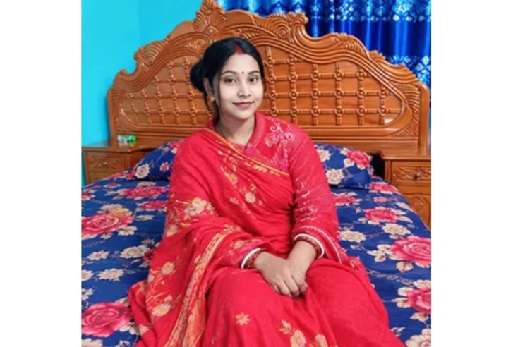 বিজয়া দশমীতে সিঁদুর খেলার মধ্যেই মৃত্যুর কোলে ঢলে পড়লেন নববধূ